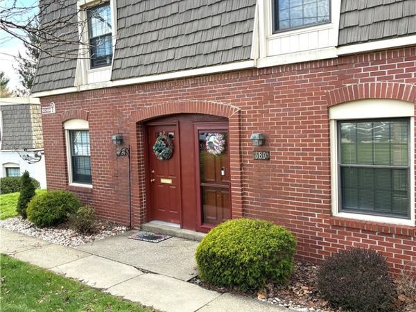 680 CARRIAGE Circle, Pittsburgh, PA 15205