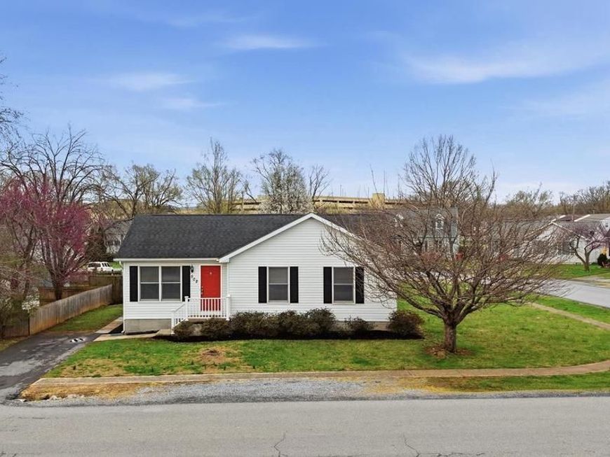 502 E 6th Avenue, Ranson, WV 25438 Main Photo