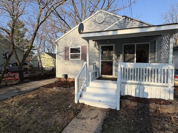 1633 Illinois Avenue, Lansing, MI 48906