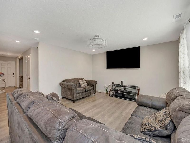 926 Nelson Place, Trenton, OH 45067 Photo 8