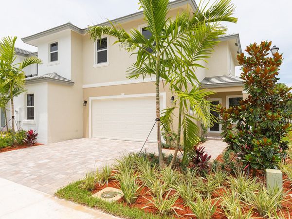 6961 Pines Circle, Unit 27, Coconut Creek, FL 33073