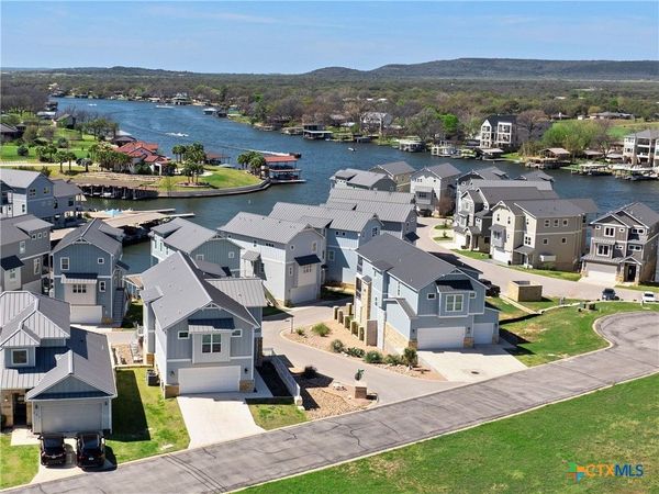 200 Archview Lane , Kingsland, TX 78639