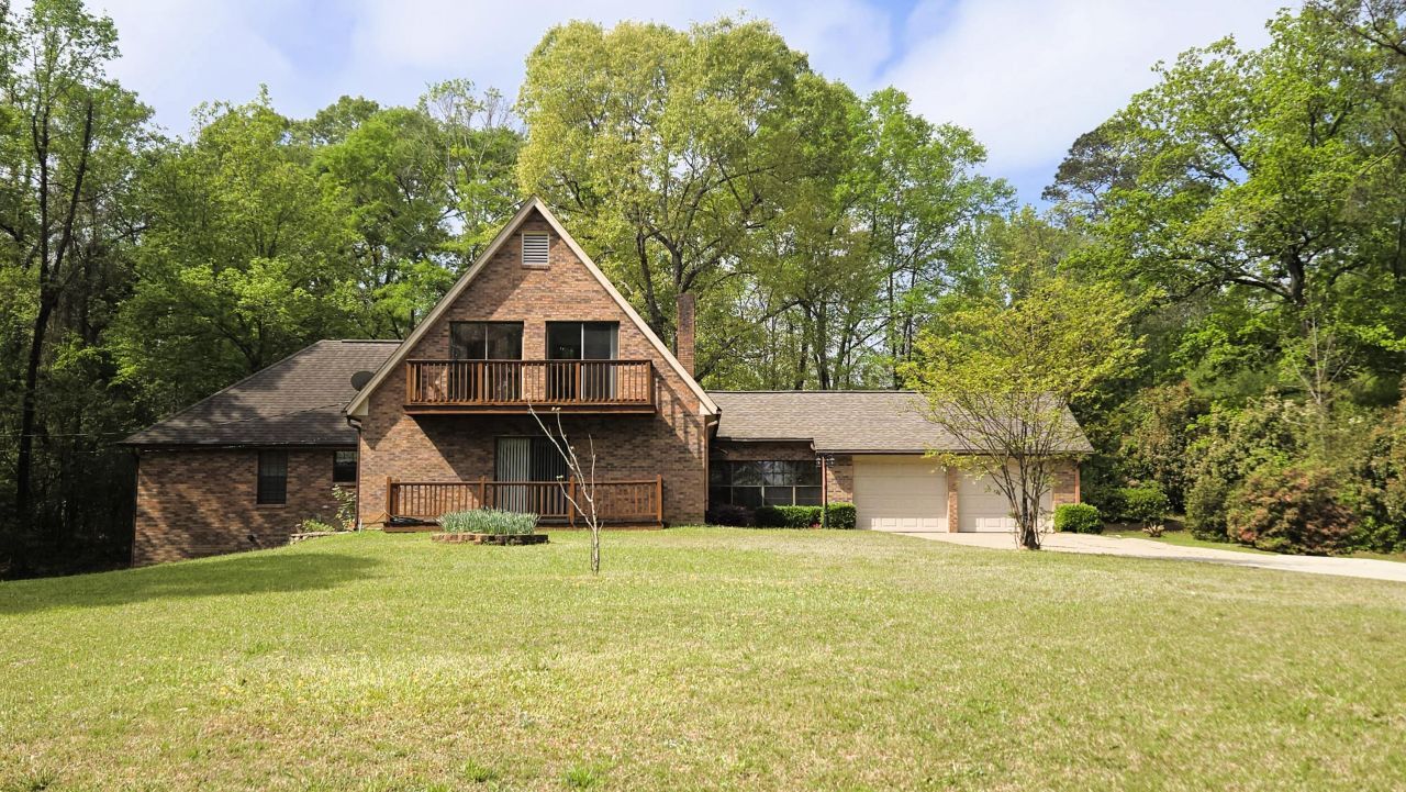 121 Jervis Mims Hattiesburg, MS 39401