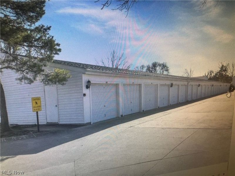 26187 Raintree Boulevard, Unit C5, Olmsted Falls, OH 44138 Photo 15