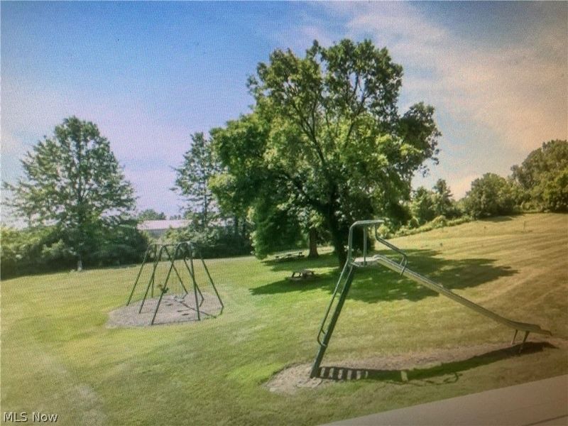 26187 Raintree Boulevard, Unit C5, Olmsted Falls, OH 44138 Photo 23