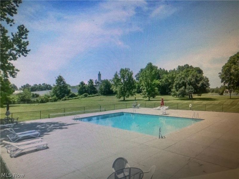 26187 Raintree Boulevard, Unit C5, Olmsted Falls, OH 44138 Photo 24