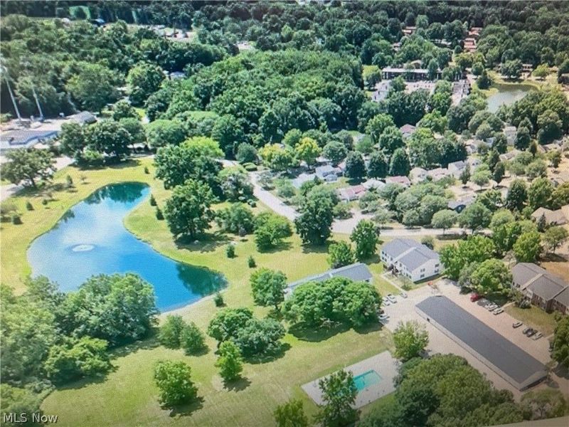 26187 Raintree Boulevard, Unit C5, Olmsted Falls, OH 44138 Photo 27