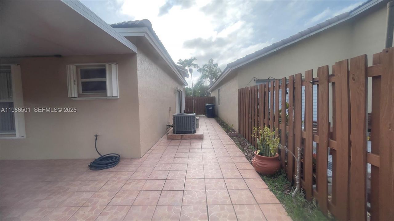 21331 SW 87th Ct , Cutler Bay, FL 33189 Photo