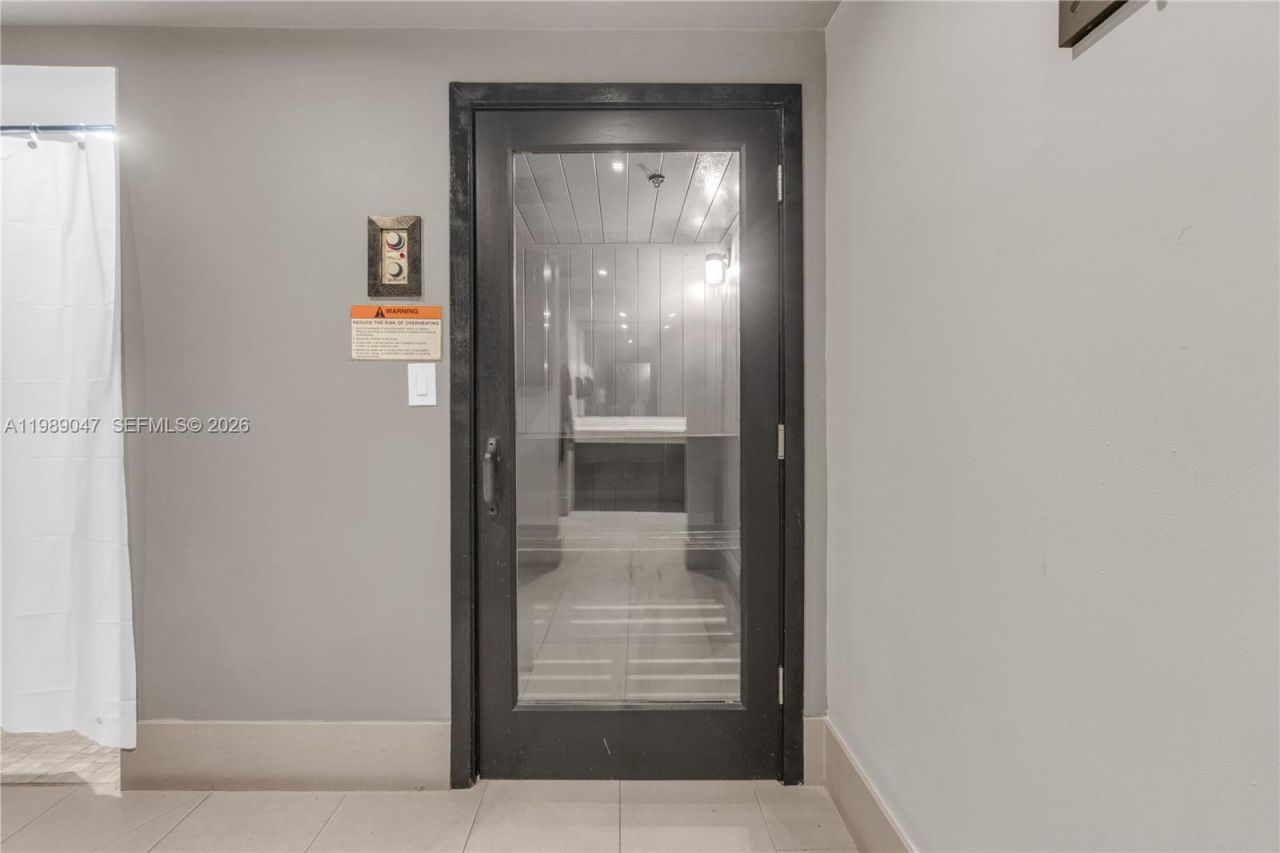 185 SE 14th Ter , Unit 1611, Miami, FL 33131 Photo