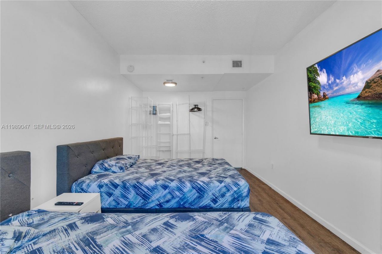 185 SE 14th Ter , Unit 1611, Miami, FL 33131 Photo