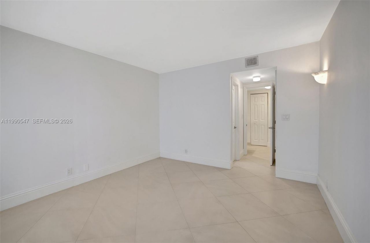 3700 Galt Ocean Dr , Unit 303, Fort Lauderdale, FL 33308 Photo