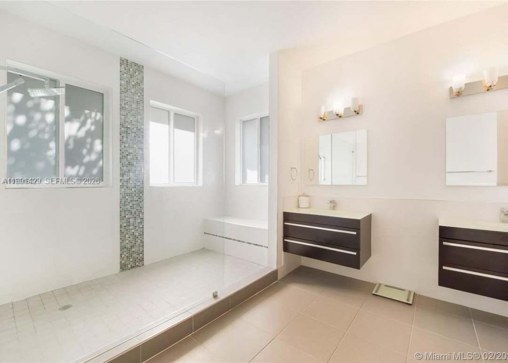 8164 SW 171st St, Palmetto Bay, FL 33157 Photo