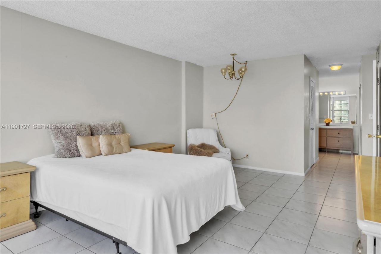3800 S Ocean Dr , Unit 618, Hollywood, FL 33019 Photo