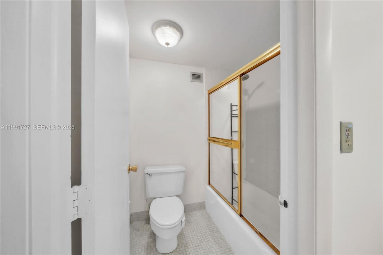 3800 S Ocean Dr , Unit 618, Hollywood, FL 33019 Photo