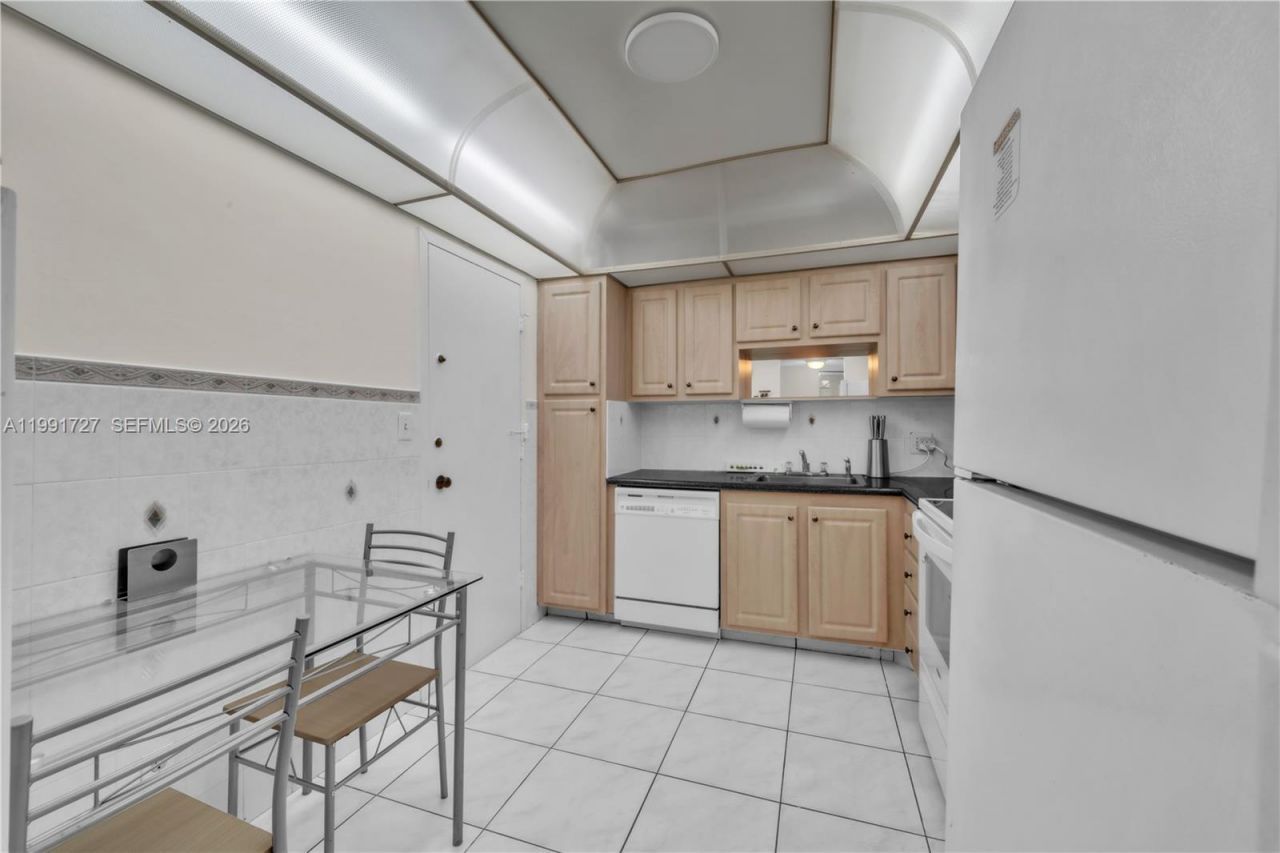 3800 S Ocean Dr , Unit 618, Hollywood, FL 33019 Photo