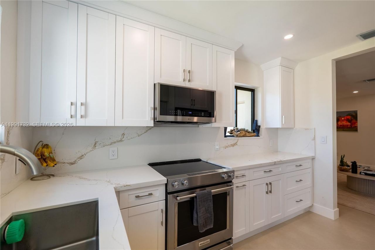 7548 Adventure Ave , North Bay Village, FL 33141 Photo