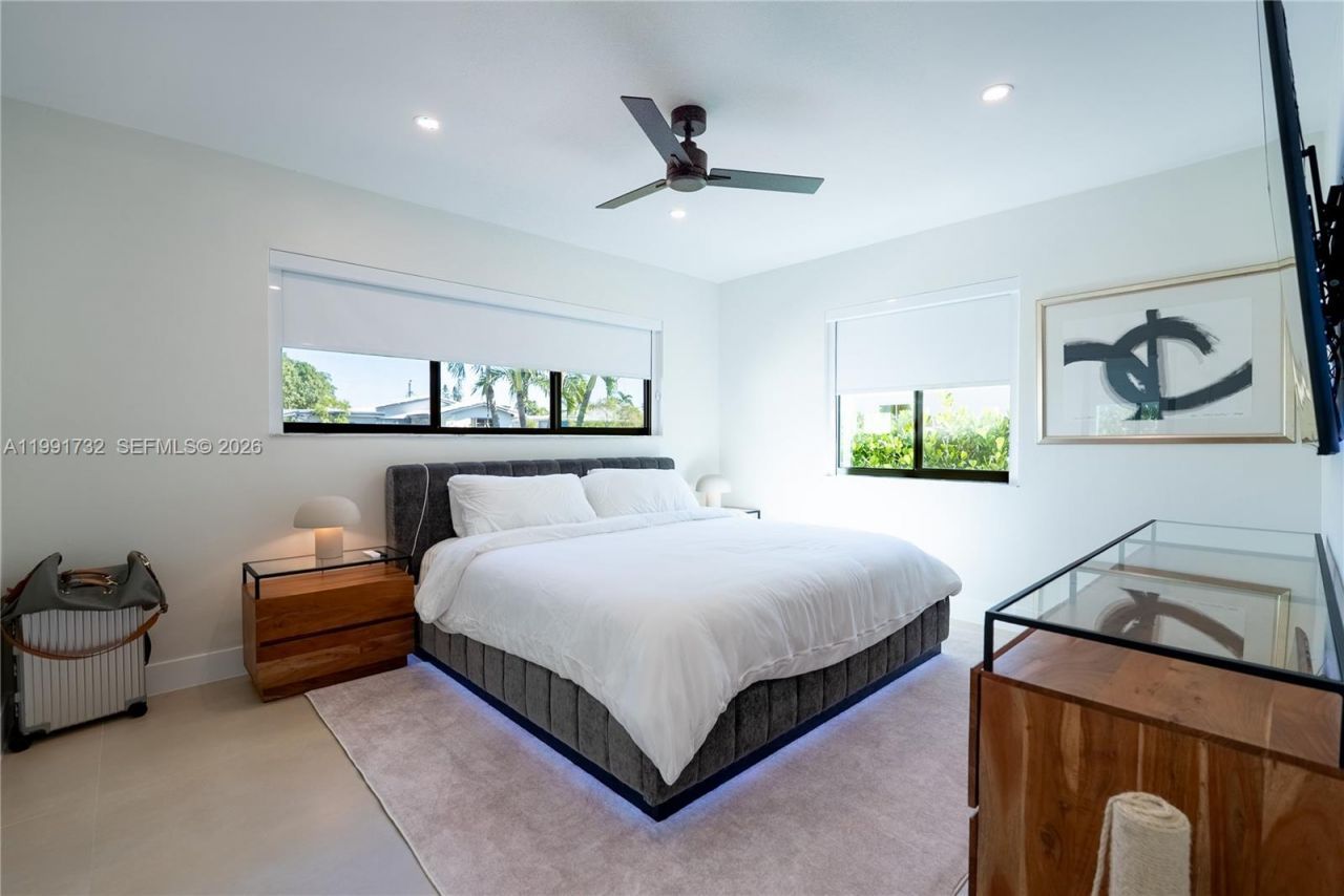 7548 Adventure Ave , North Bay Village, FL 33141 Photo