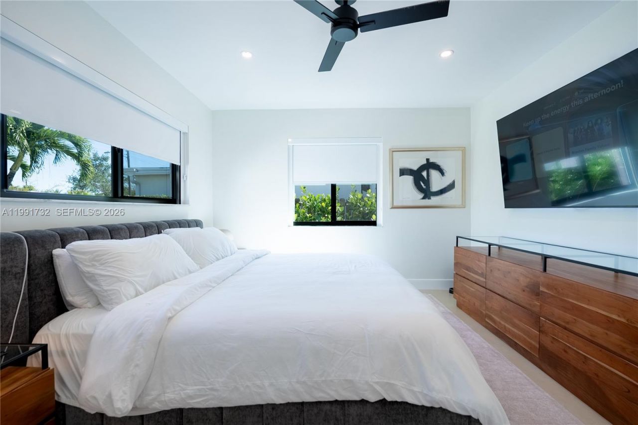 7548 Adventure Ave , North Bay Village, FL 33141 Photo