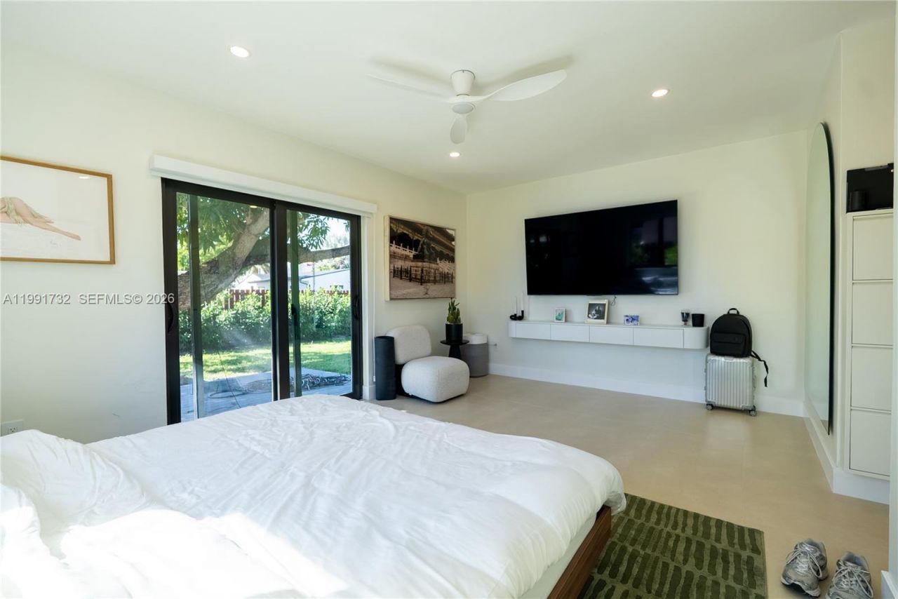 7548 Adventure Ave , North Bay Village, FL 33141 Photo