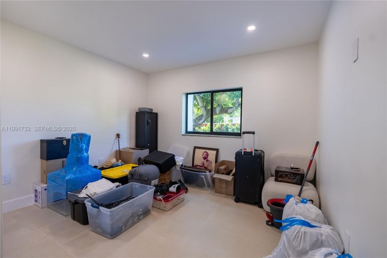 7548 Adventure Ave, North Bay Village, FL 33141 Photo