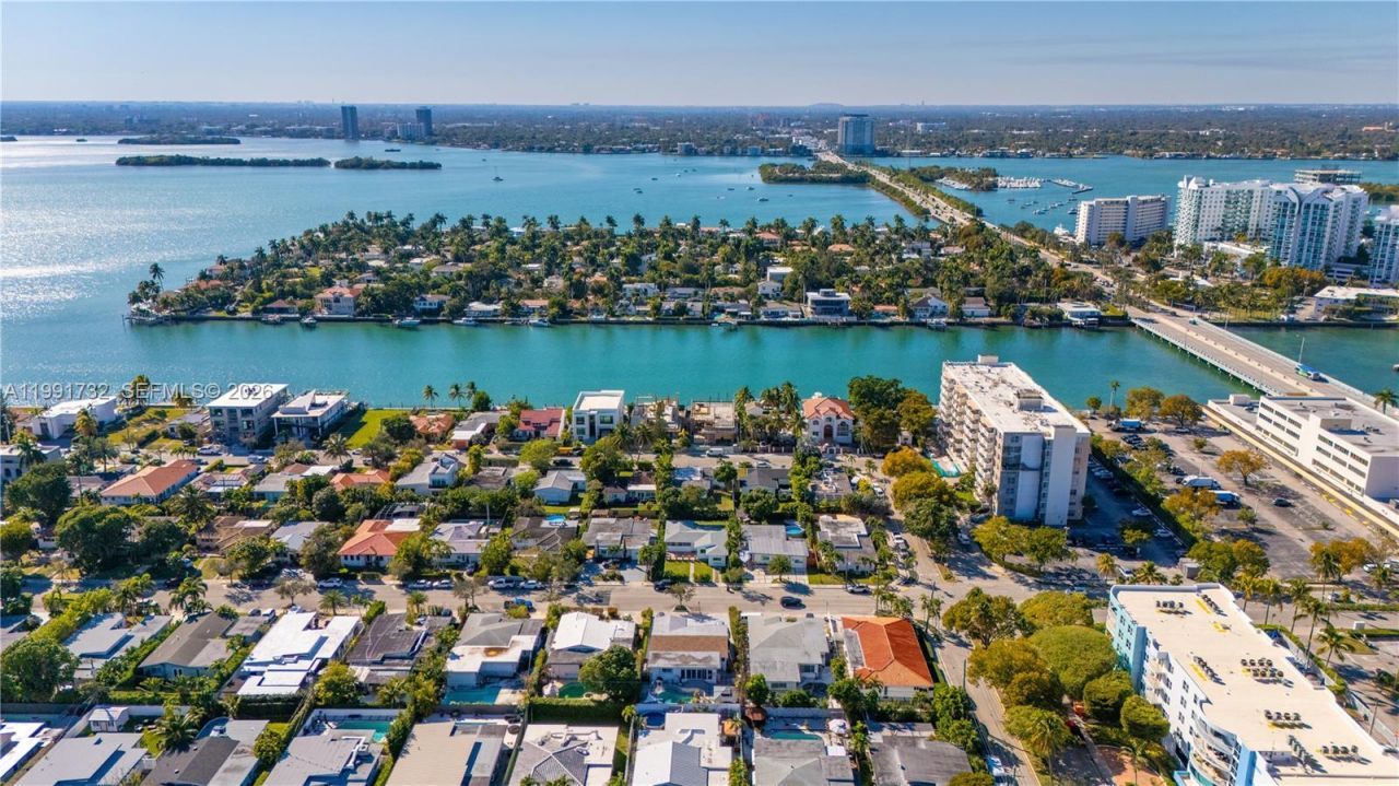 7548 Adventure Ave, North Bay Village, FL 33141 Photo