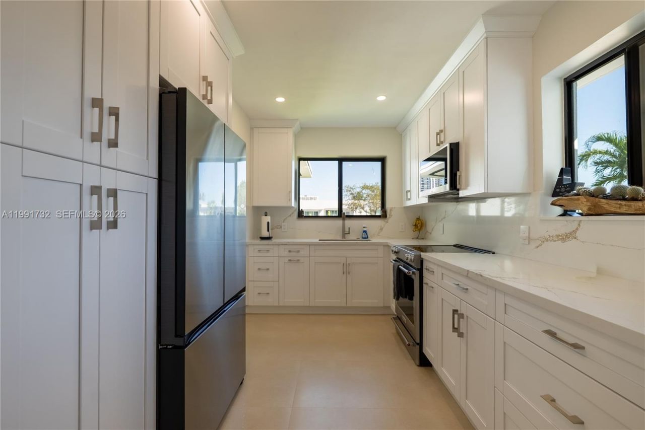 7548 Adventure Ave, North Bay Village, FL 33141 Photo