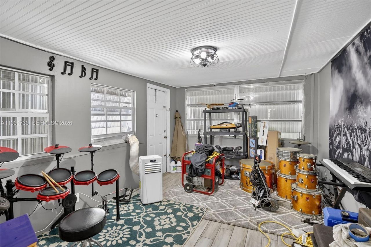 5404 NW 27th Way, Tamarac, FL 33309 Photo