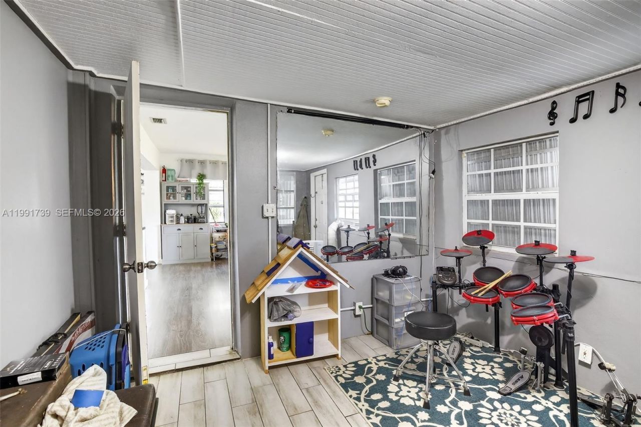 5404 NW 27th Way, Tamarac, FL 33309 Photo