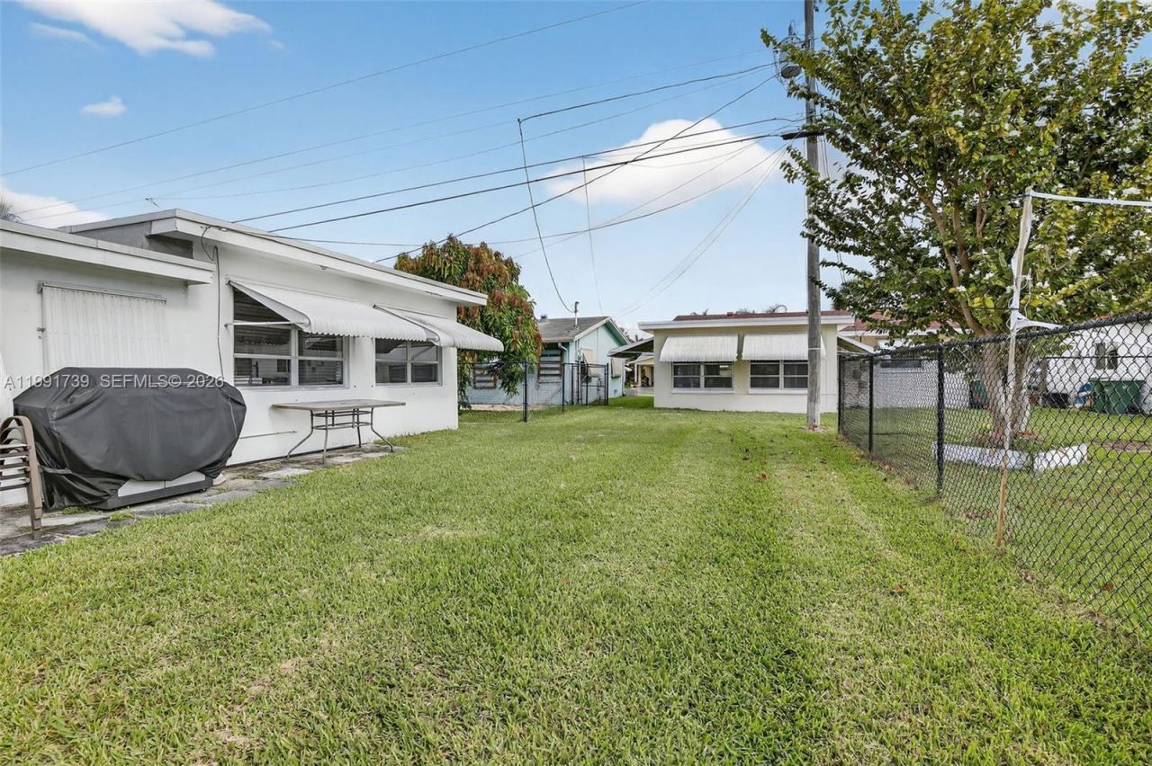 5404 NW 27th Way, Tamarac, FL 33309 Photo