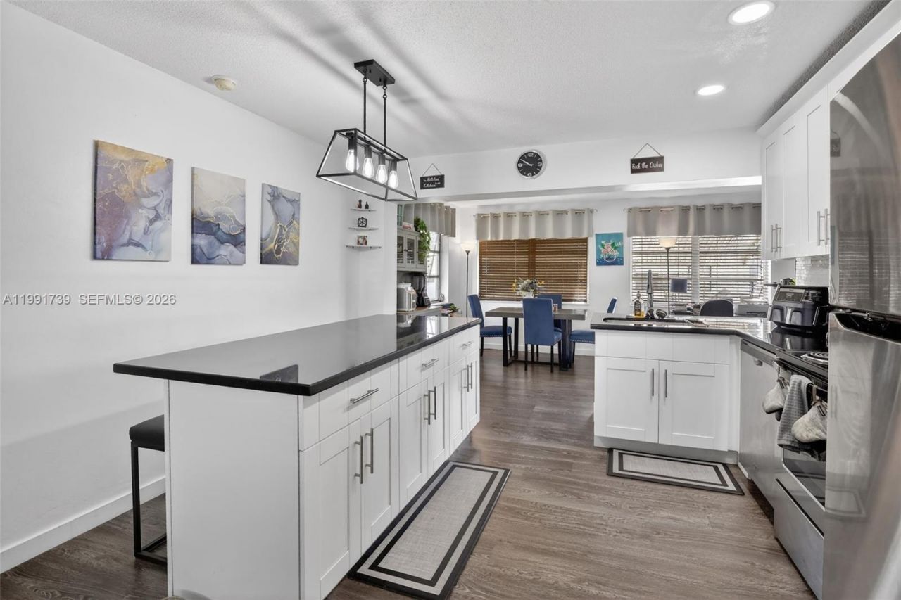 5404 NW 27th Way, Tamarac, FL 33309 Photo