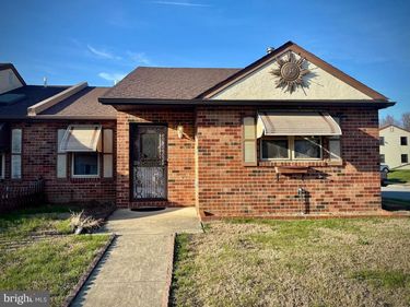 401 MARSDEN AVENUE, ESSINGTON, PA 19029