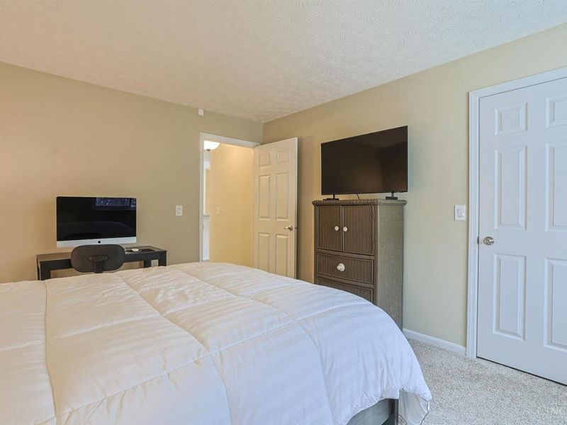 7394 Ridgepoint Drive, Unit 2, Anderson Twp, OH 45230 Photo 21