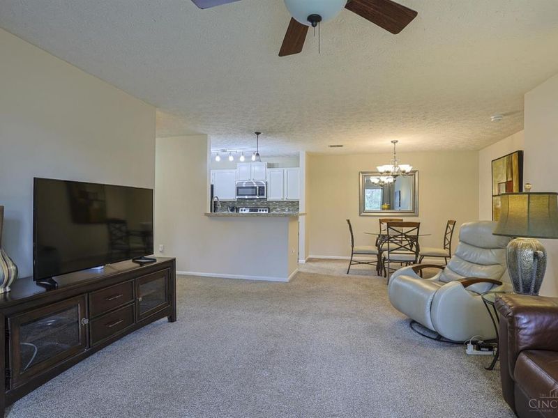 7394 Ridgepoint Drive, Unit 2, Anderson Twp, OH 45230 Photo 5