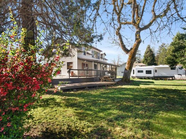 125 Hogue Drive, Selma, OR 97538