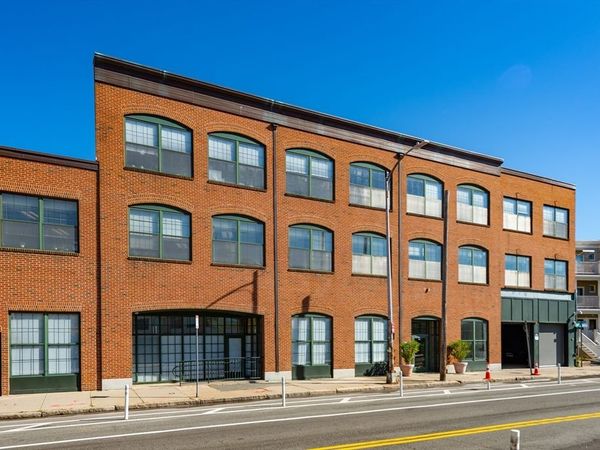 815 Somerville Ave, Cambridge, MA 02140