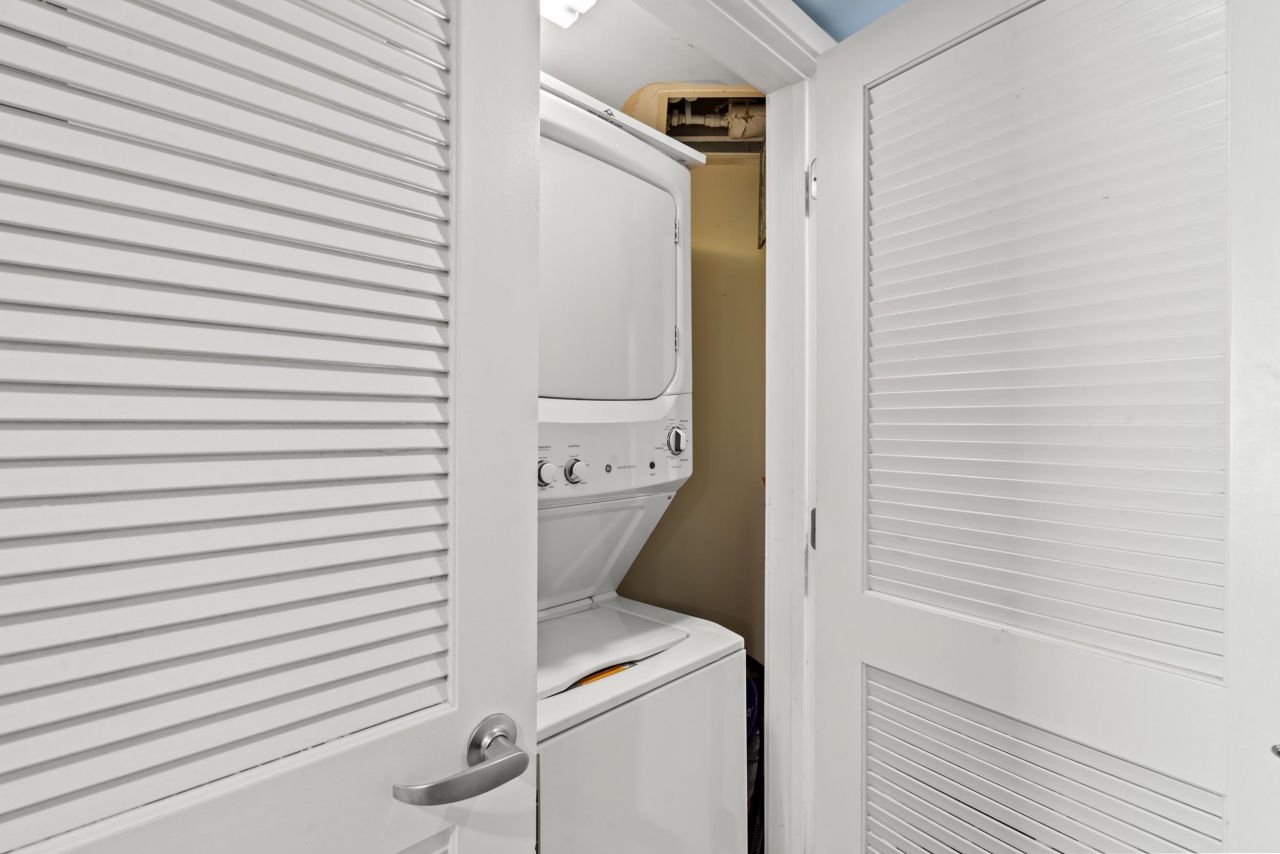 201 South Ocean Blvd. Photo 28