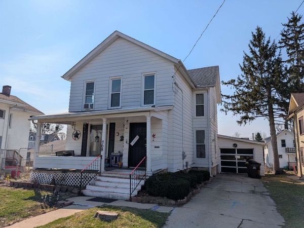 709 W Lincoln Boulevard, FREEPORT, IL 61032