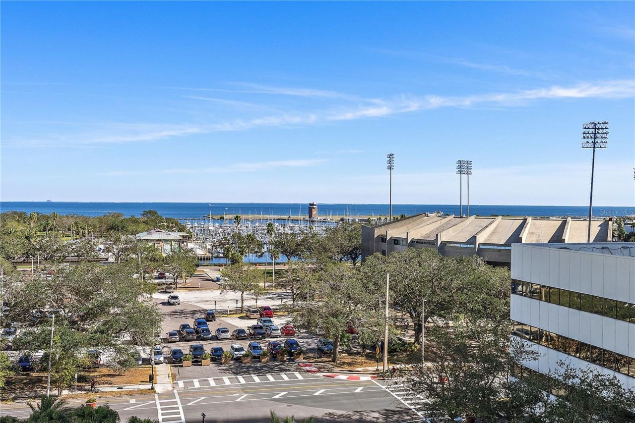 175 1st Street S, Unit 704, Saint Petersburg, FL 33701 Photo