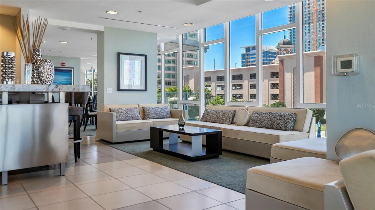 175 1st Street S, Unit 704, Saint Petersburg, FL 33701 Photo
