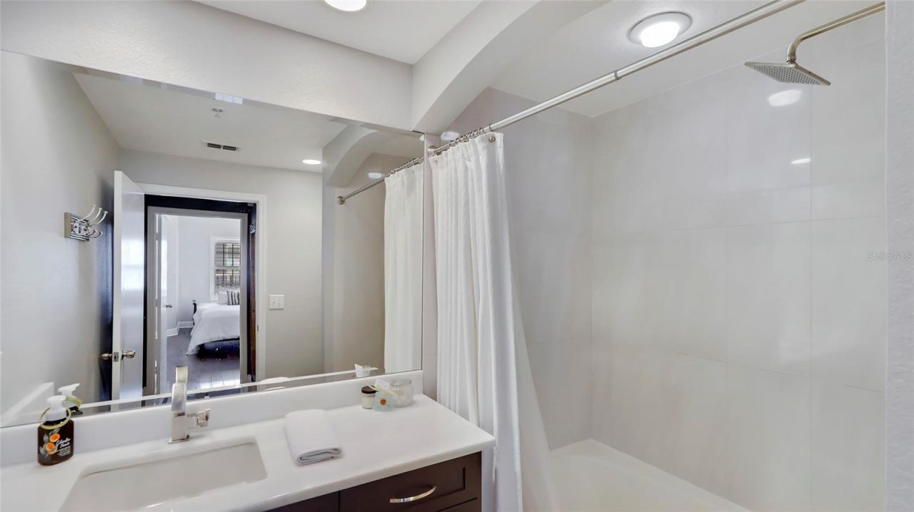 200 4th Avenue S, Unit 329, Saint Petersburg, FL 33701 Photo