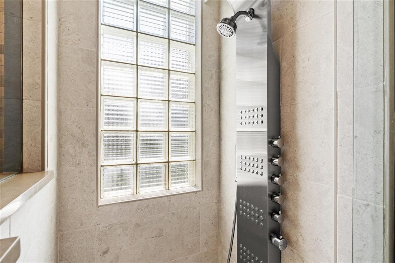 7305 Links Court, Sarasota, FL 34243 Photo