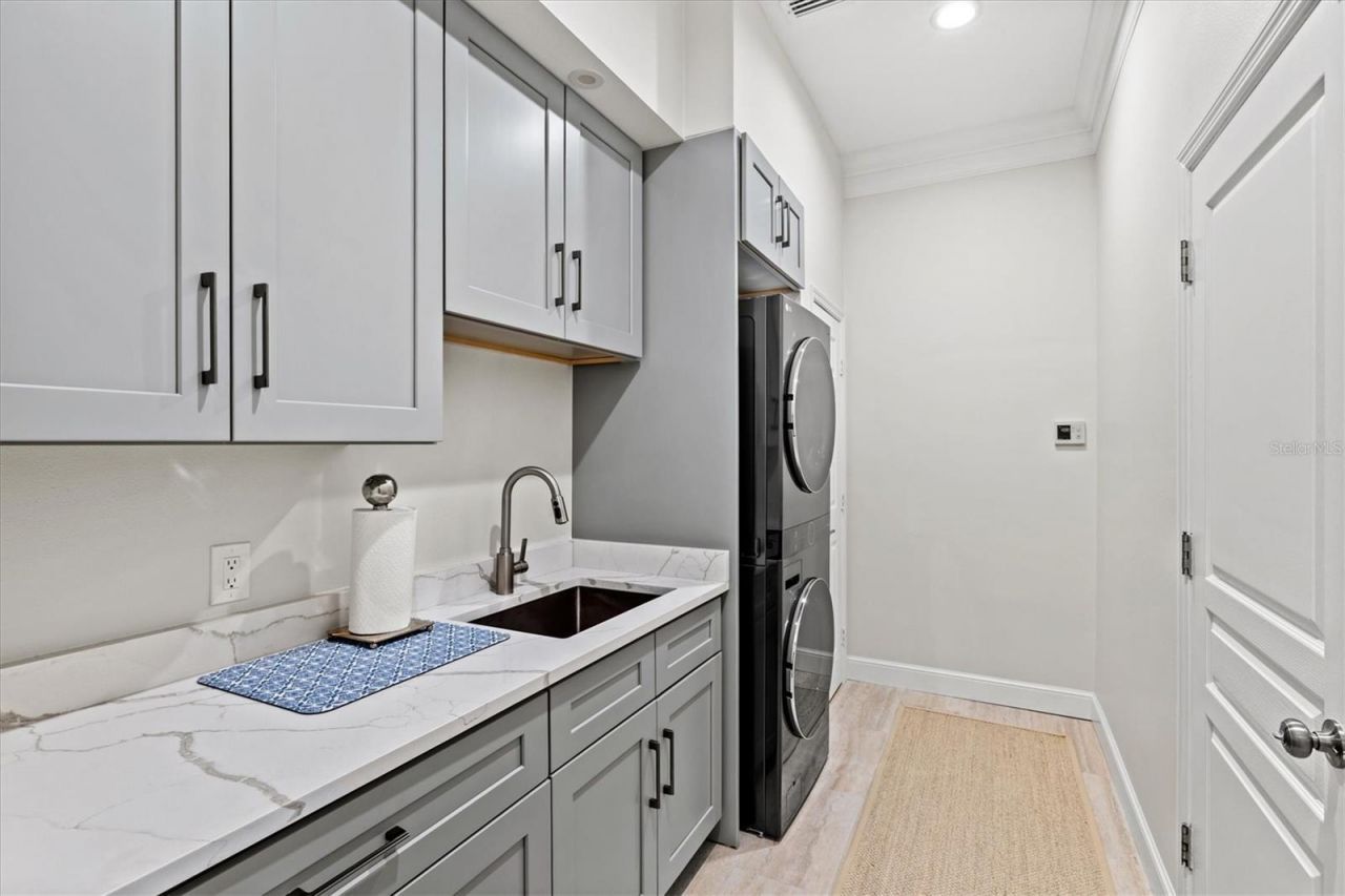 7305 Links Court, Sarasota, FL 34243 Photo