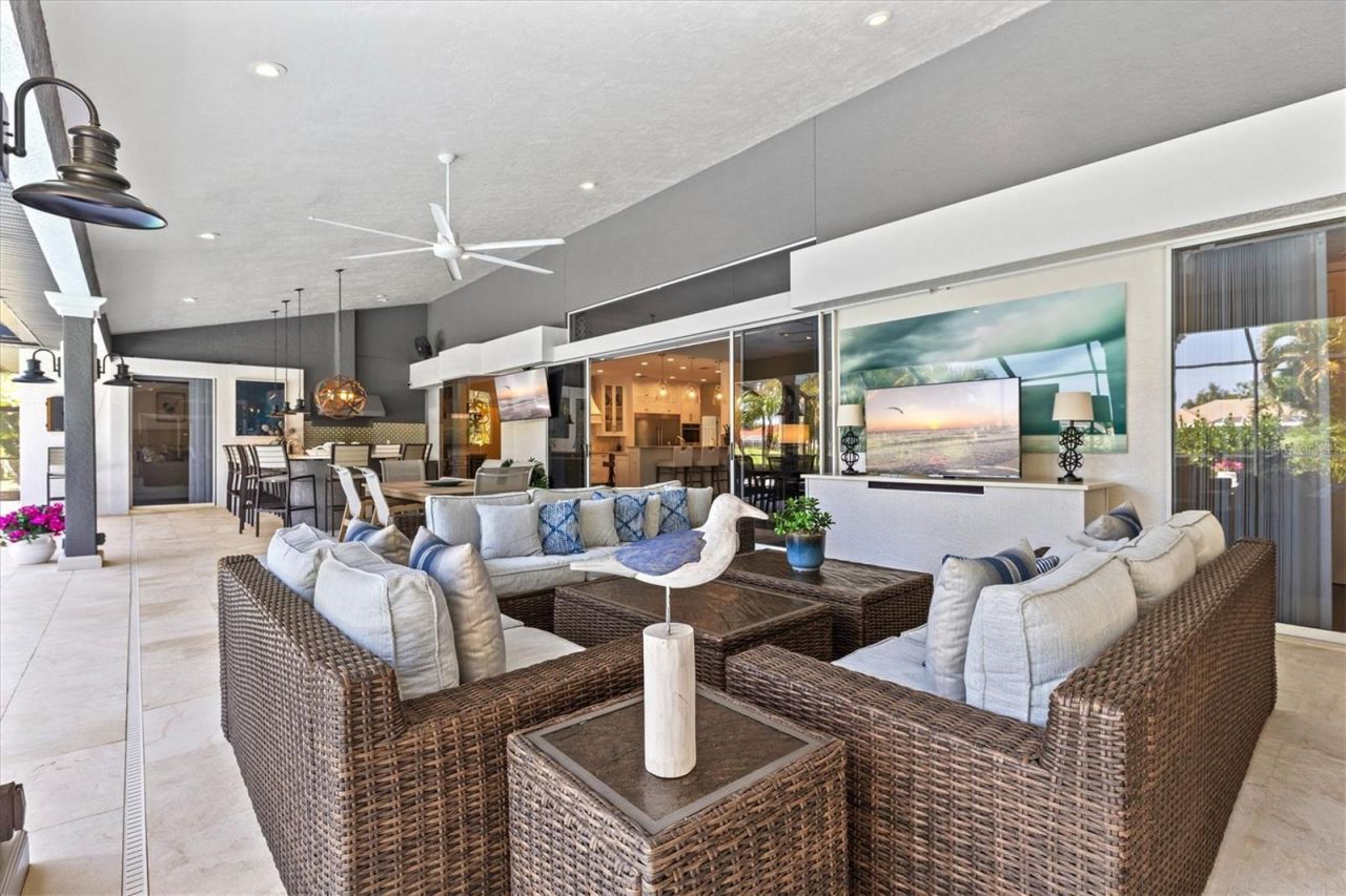 7305 Links Court, Sarasota, FL 34243 Photo