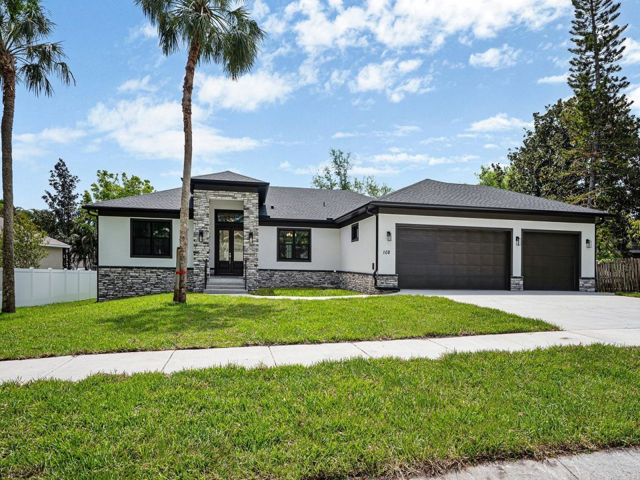 108 Irwin Street E, Safety Harbor, FL 34695 Photo