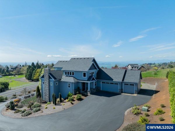 8368 Konaway Lp S, Salem, OR 97306