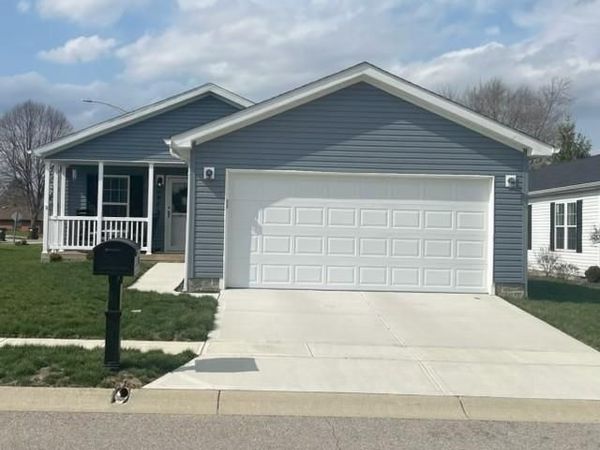 423 Kalynn Circle, Fairborn, OH 45324