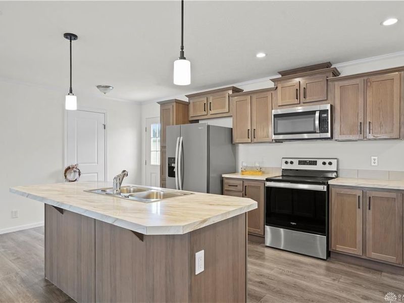 423 Kalynn Circle, Fairborn, OH 45324 Photo 2