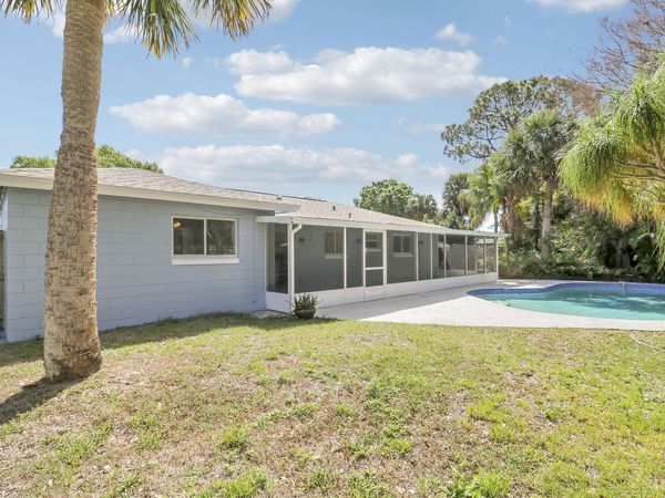 2145 5th Street, Vero Beach, FL 32962