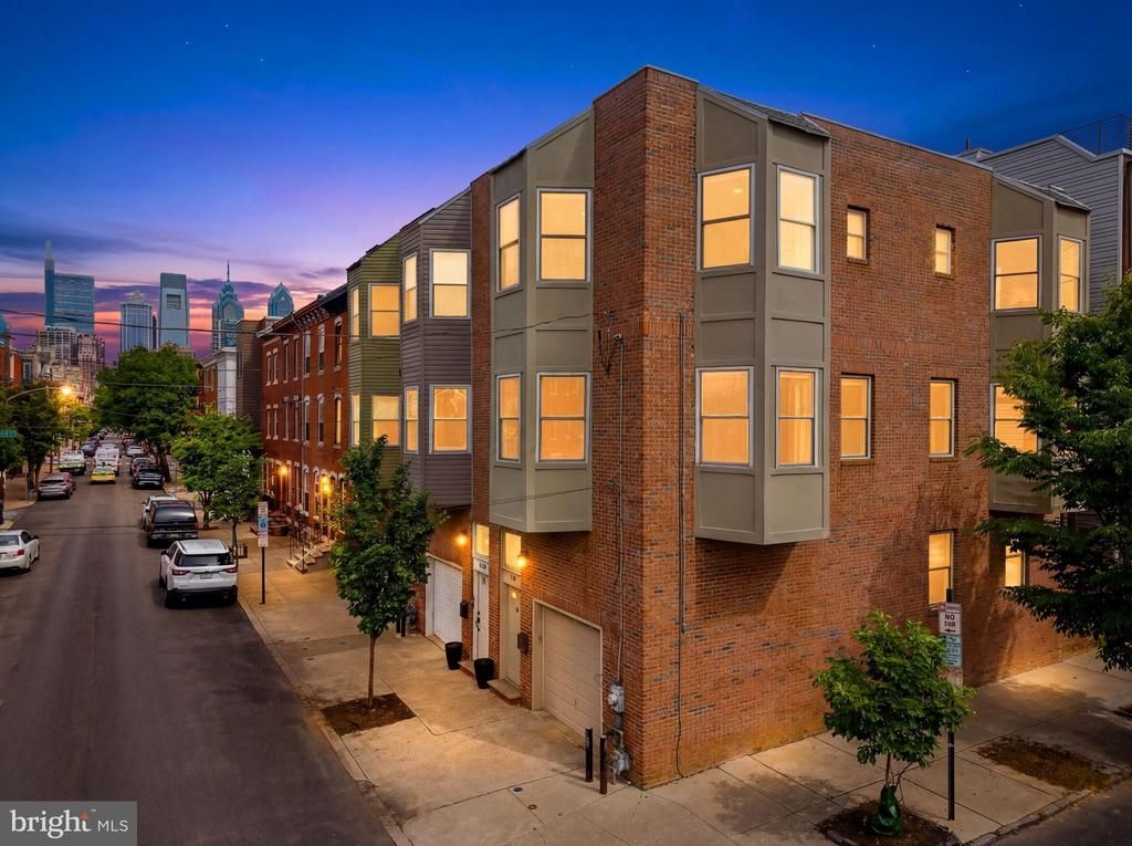 931 S 18th Street, Philadelphia, PA 19146 Main Photo