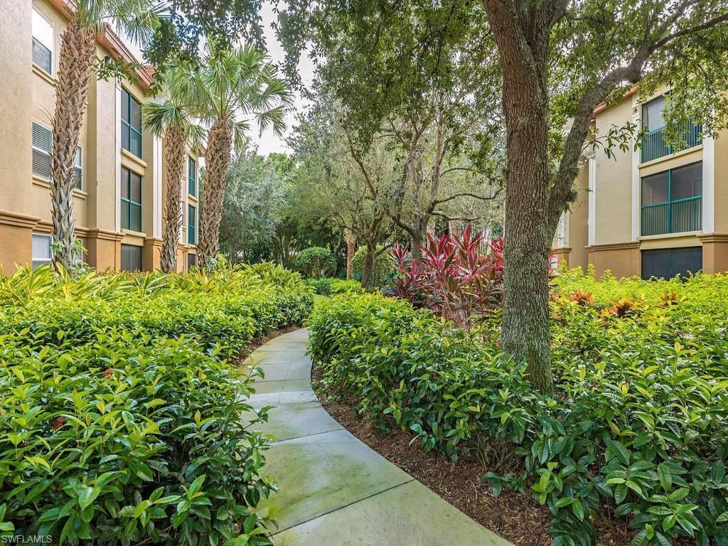 8930 Colonnades Ct E, Unit 627, Bonita Springs, FL 34135 Photo